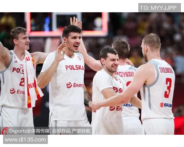 波兰与委瑞内拉激战正酣谁能在友谊赛中笑到最后