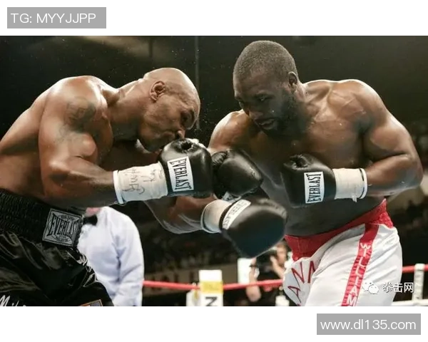 泰森与小罗伊琼斯巅峰对决全程解说精彩回顾与战术分析 泰森与小罗伊琼斯巅峰对决全程解说精彩回顾与战术分析